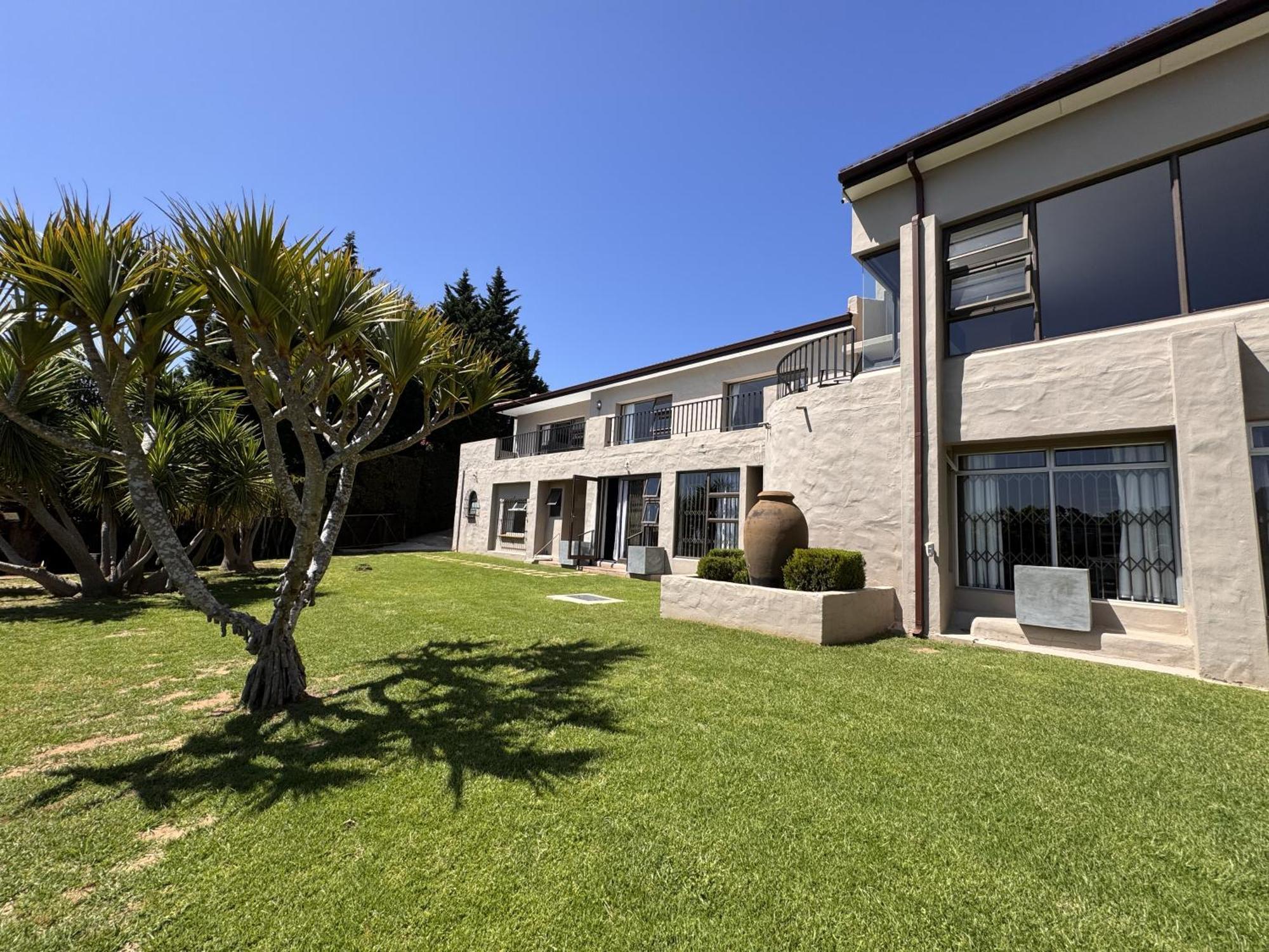 Vakantiehuis B Shocked Manor - Lux *
