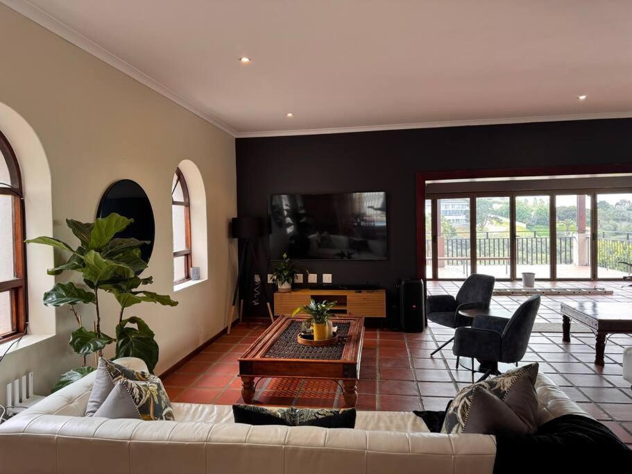 Holiday home B Shocked Manor - Lux Cape Town
