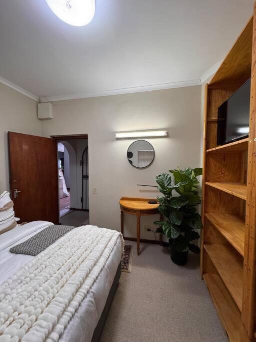 B Shocked Manor - Lux Holiday home *